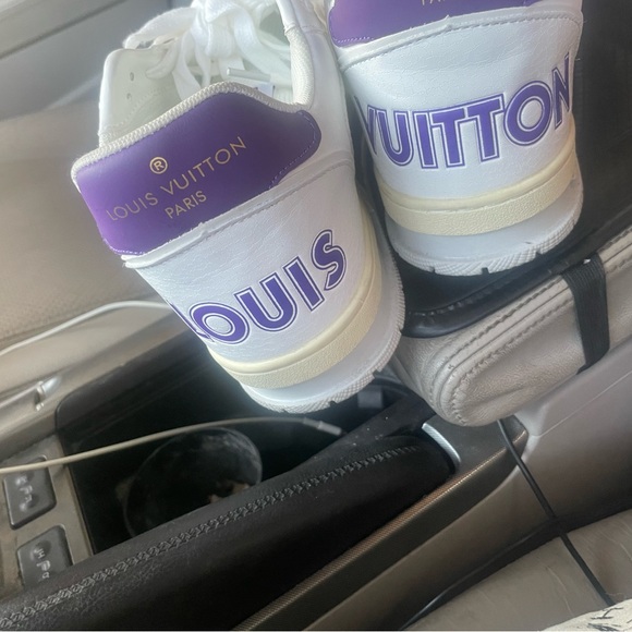 Designer shoes - Picture 2 of 3